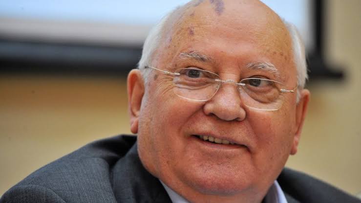Mikhail Gorbachev, que encerrou a Guerra Fria, morre aos 91 anos